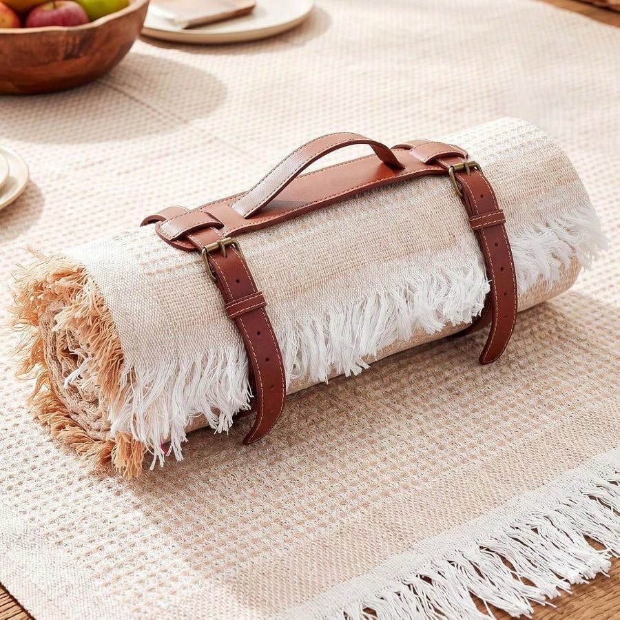 2 In 1 Waterproof Picnic Blank - đánh giá và giá Outdoor Camping Blanket